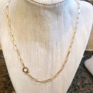 COPY - Delicate short charm keeper